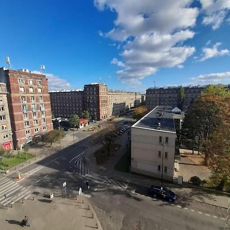 Apartmán Mieszkanie Na Doby Plac Hallera Varšava Exteriér fotografie