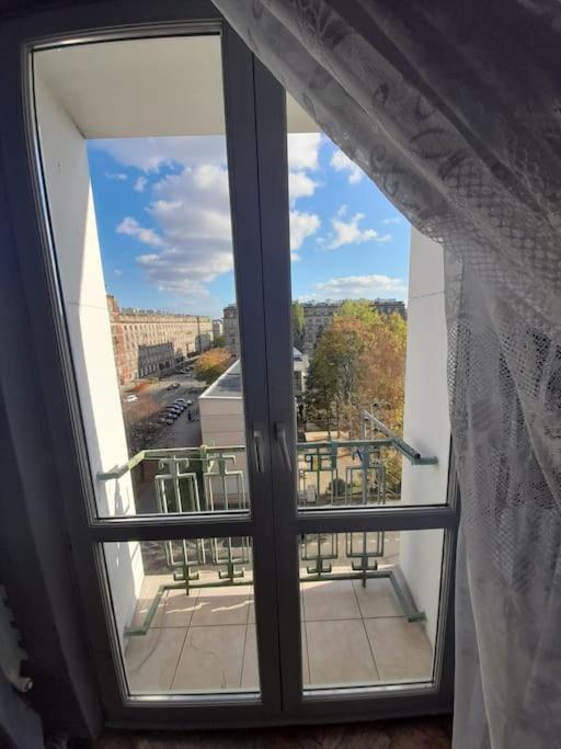Apartmán Mieszkanie Na Doby Plac Hallera Varšava Exteriér fotografie